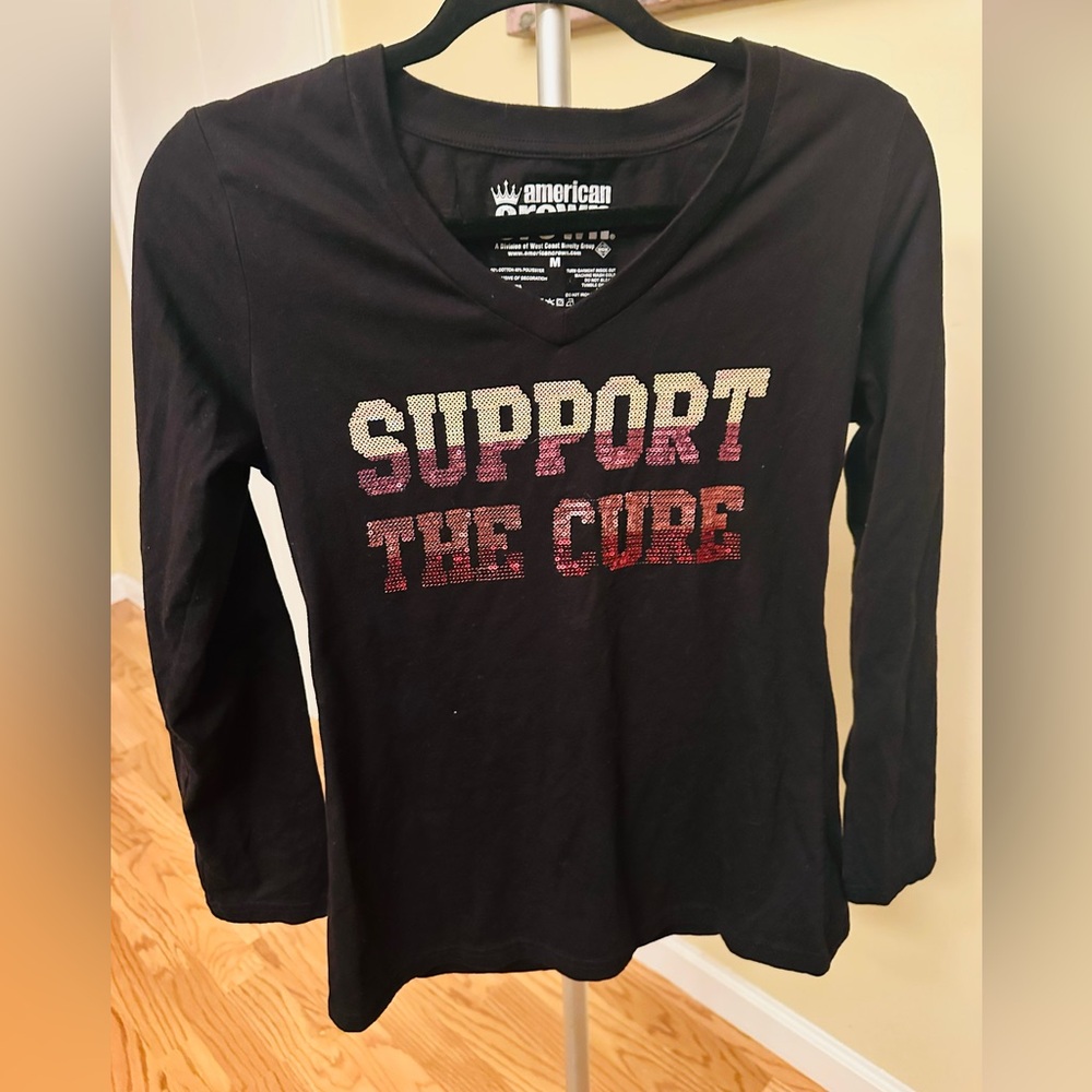 American Crown 'Support the Cure' Black Long Sleeve Women’s V Neck Shirt Sz M